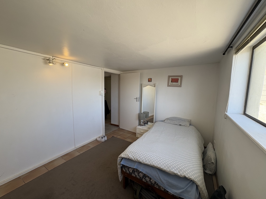 4 Bedroom Property for Sale in Pearl Bay Western Cape